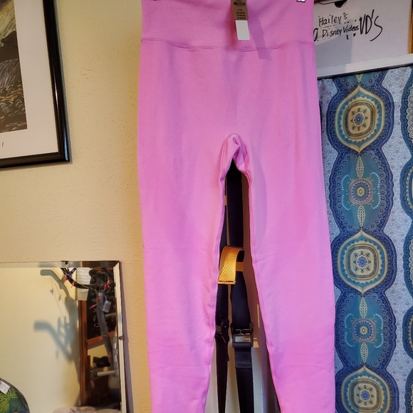 NWT Victoria's Secret PINK Active Seamless Tight - Picture 2 of 5